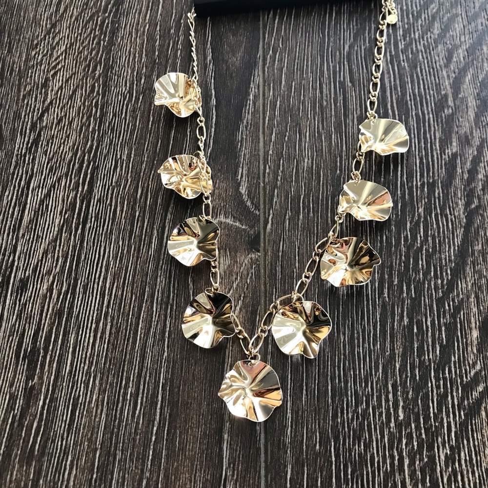 BOGO Stylish Gold Floral Statement Necklace NWT